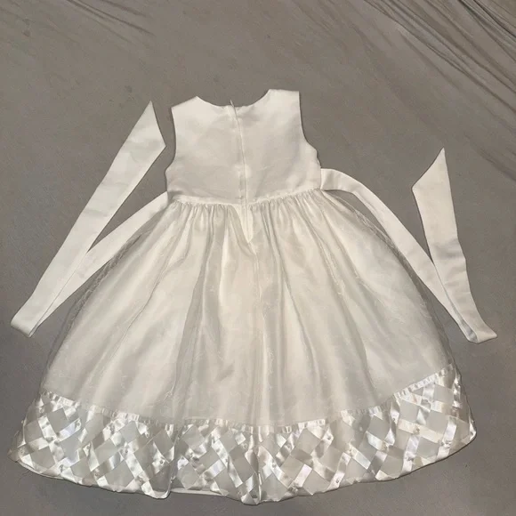 Cinderella Silver Satin Girls Party Dress 3T - Picture 2 of 7